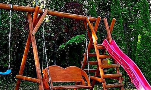 Apartamenty nad kaszubskim jeziorem, obok Wieżycy i Domu do Góry Nogami