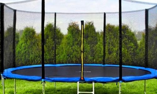 Apartamenty nad kaszubskim jeziorem, obok Wieżycy i Domu do Góry Nogami