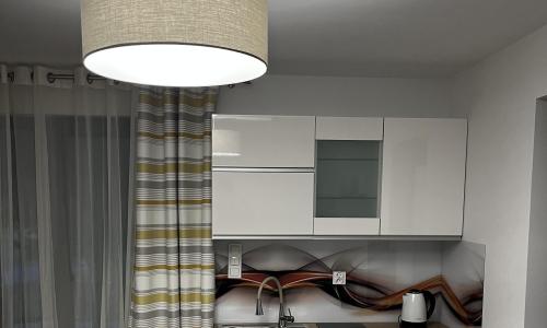 Całoroczny domek na Mazurach – Jeglin • 360 zł/dobę • Max 4 osoby