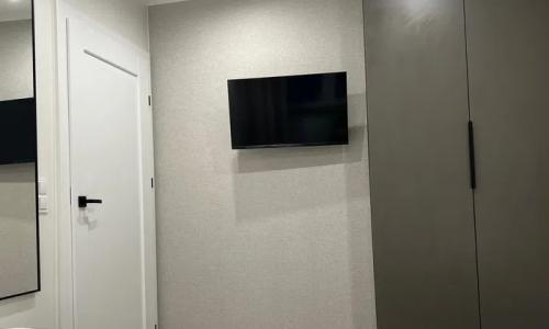 Domki , pokoje , apartenty . Wypocznij nad jeziorem z Apartamentami Orla